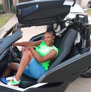 Meet your Posher, Meisha